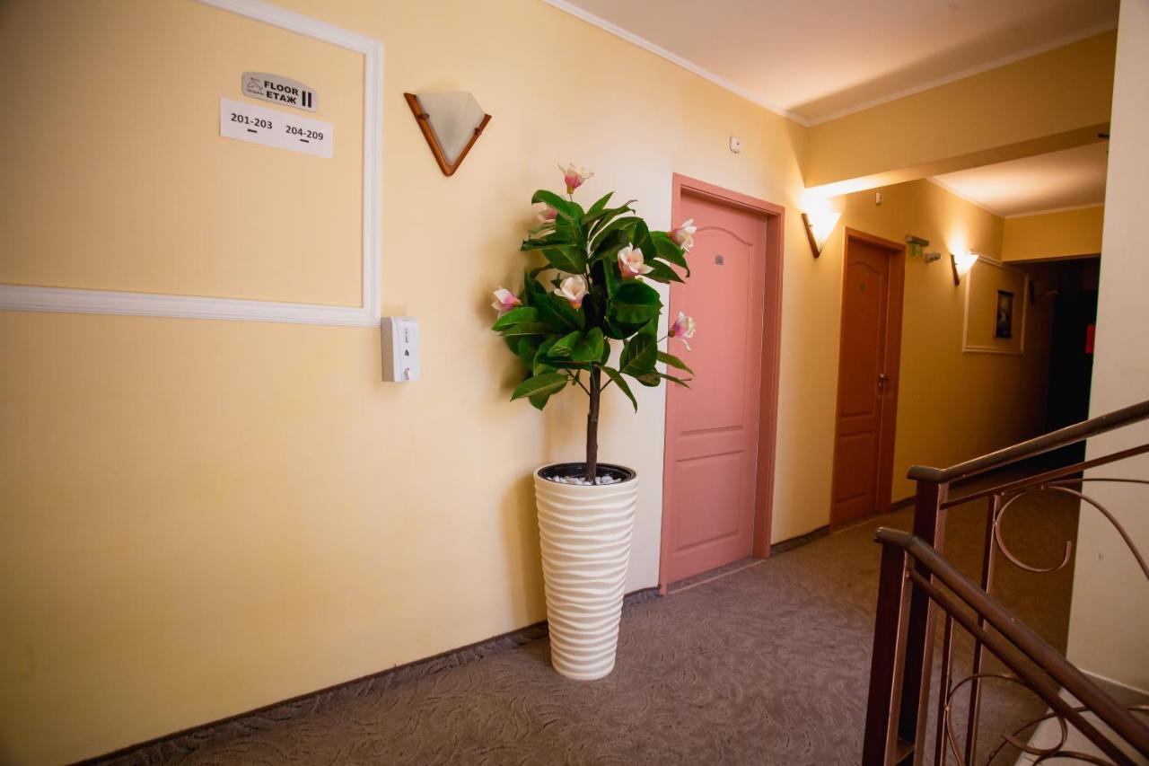 Hotel Dolphin Ravda ภายนอก รูปภาพ